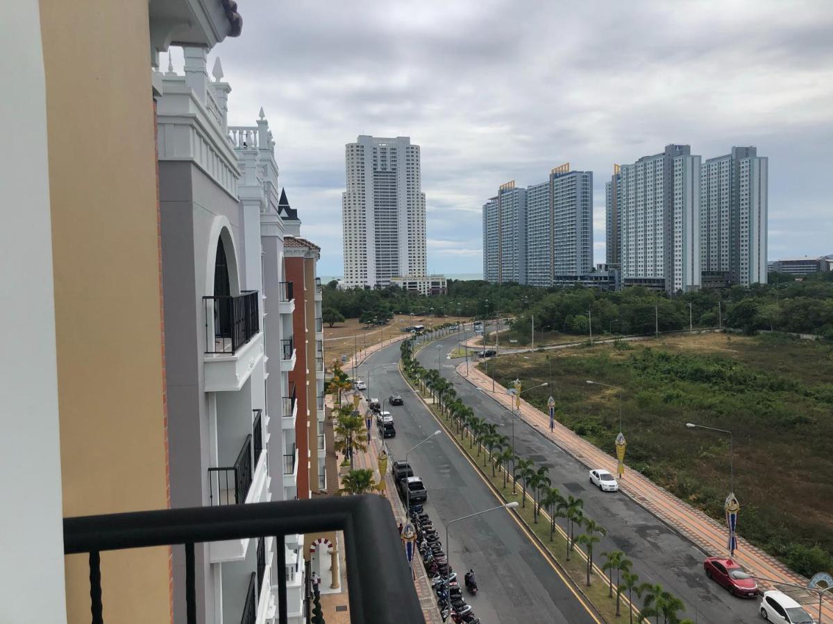 Espana Condo Resort Pattaya Evt Джомтьен Экстерьер фото