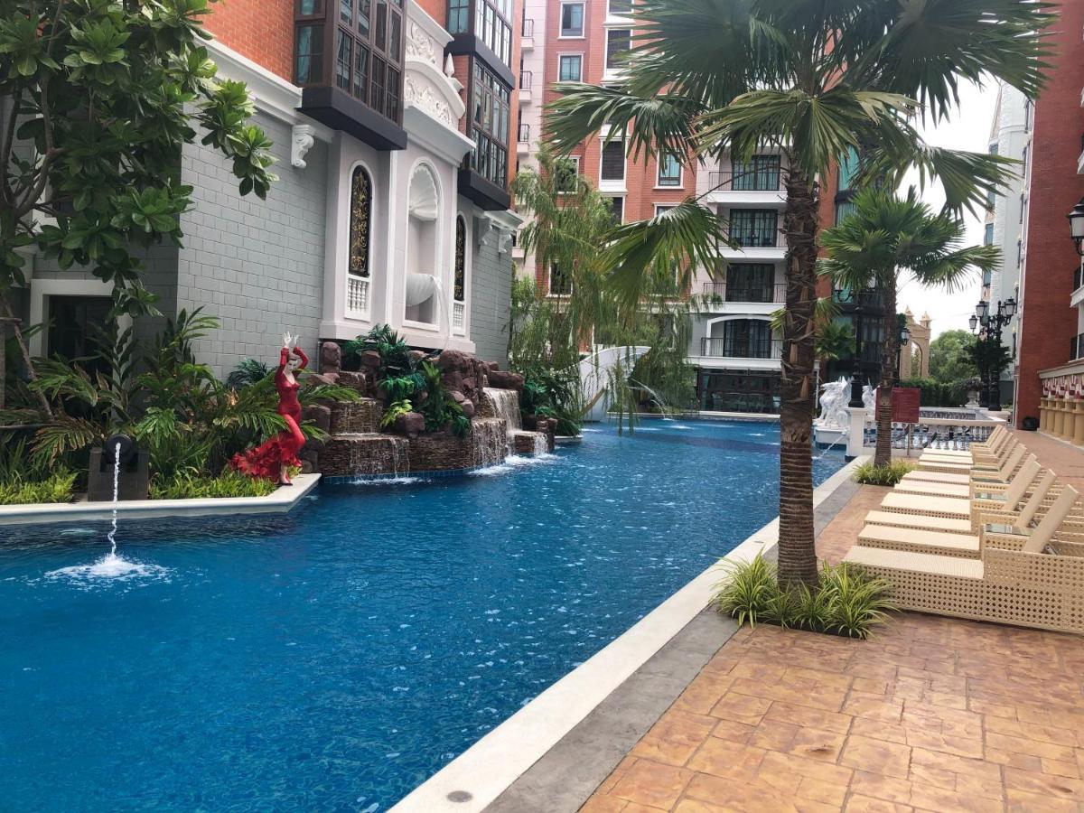 Espana Condo Resort Pattaya Evt Джомтьен Экстерьер фото