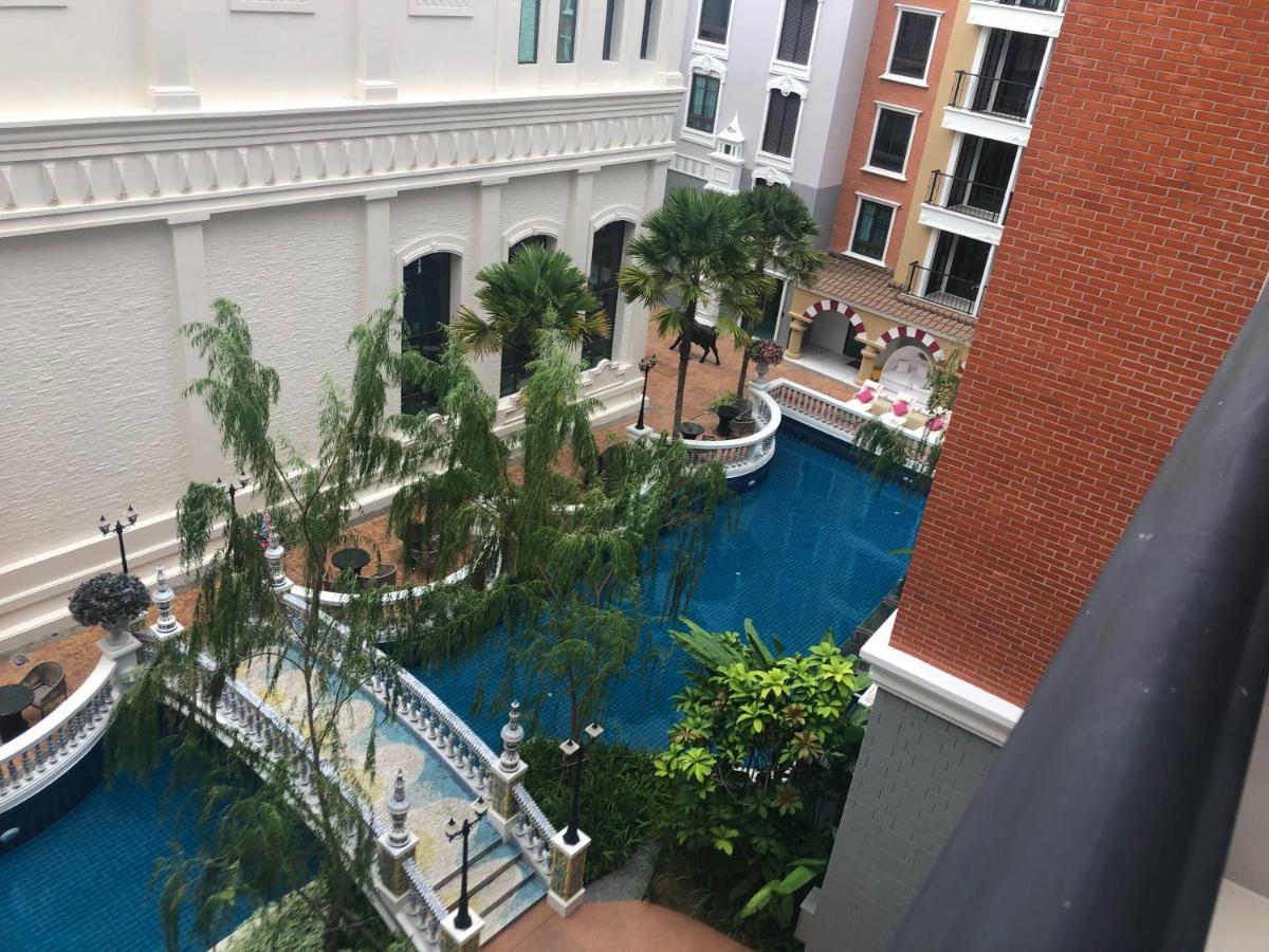 Espana Condo Resort Pattaya Evt Джомтьен Экстерьер фото